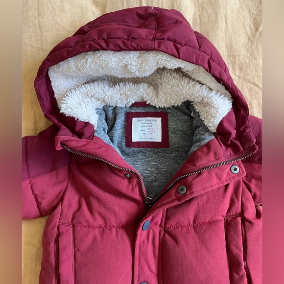 Zara Baby Boy's Red puffer coat Sz 12/18 months - Picture 2 of 7